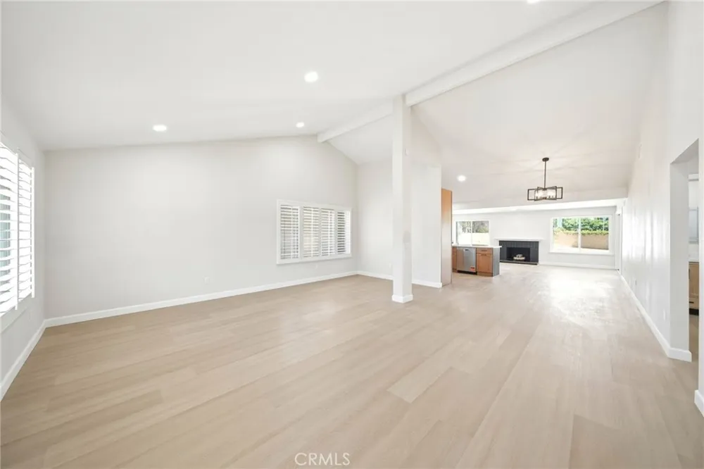 3073 Joshua Tree Riverside, CA 92503