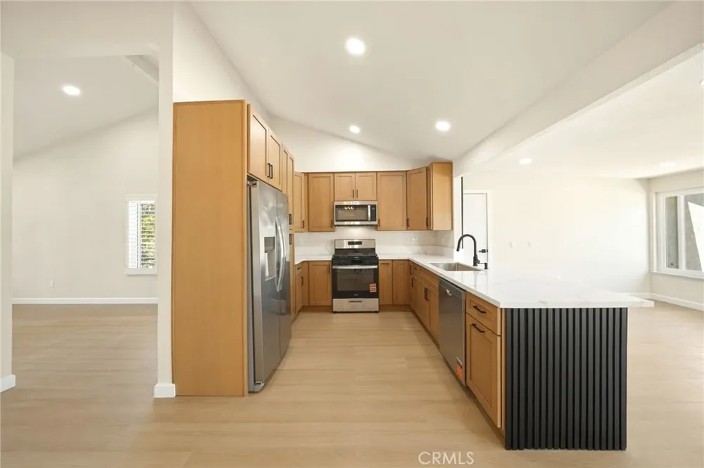 3073 Joshua Tree Riverside, CA 92503