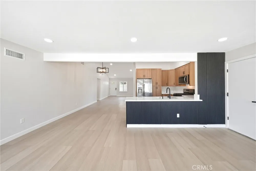 3073 Joshua Tree Riverside, CA 92503