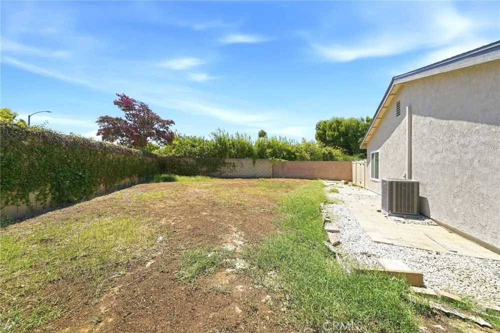 3073 Joshua Tree Riverside, CA 92503