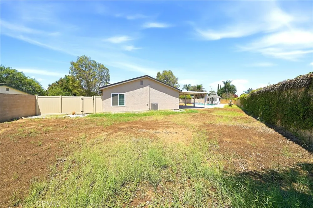 3073 Joshua Tree Riverside, CA 92503