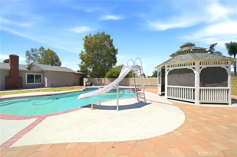 3073 Joshua Tree Riverside, CA 92503