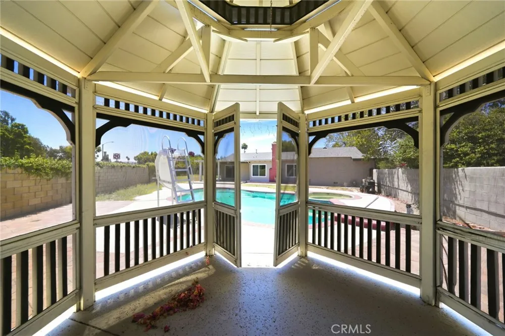 3073 Joshua Tree Riverside, CA 92503