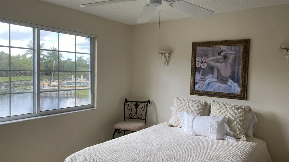 100 Crestwood Court #103 Royal Palm Beach, FL 33411