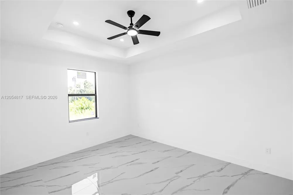 433 Rayford Lehigh Acres, FL 33974