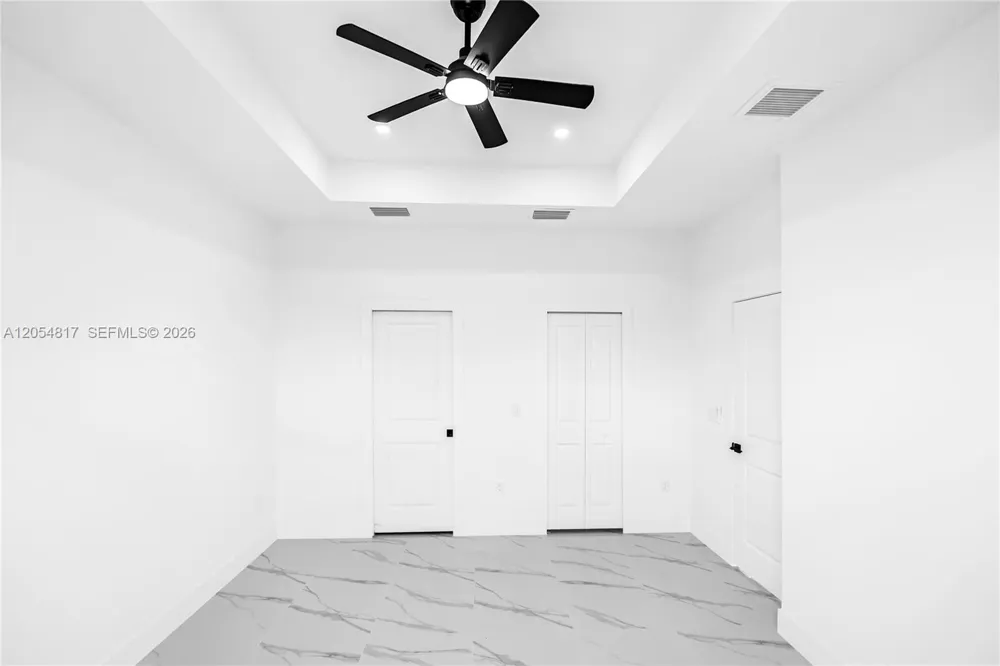 433 Rayford Lehigh Acres, FL 33974
