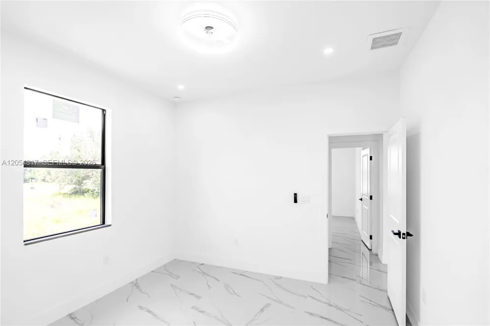 433 Rayford Lehigh Acres, FL 33974