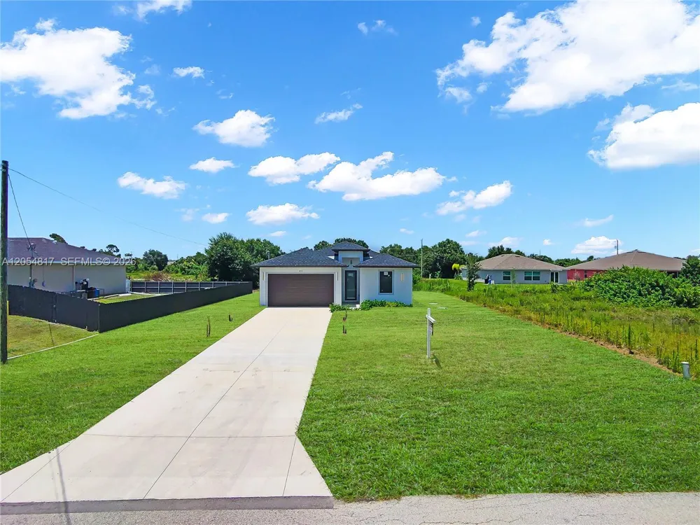 433 Rayford Lehigh Acres, FL 33974