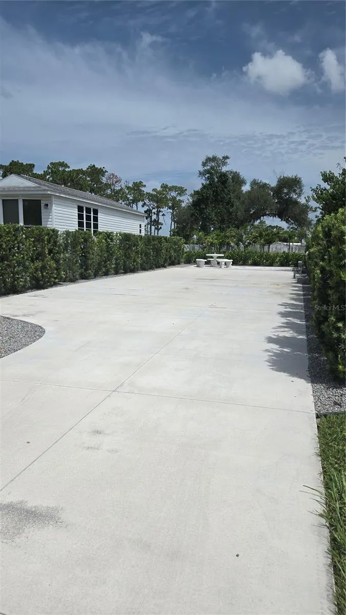 237 BAINBRIDGE DRIVE Nokomis, FL 34275