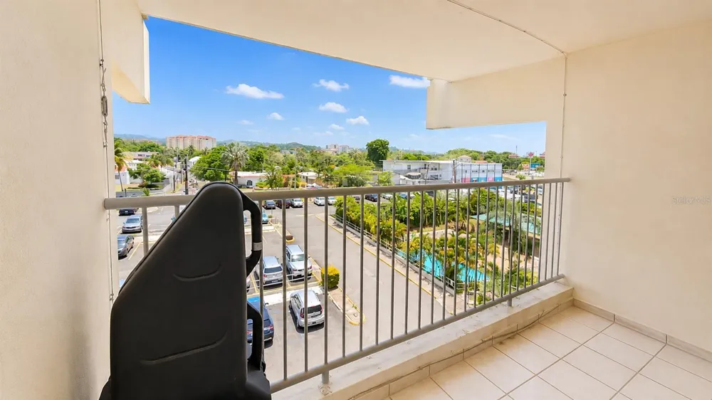 17 REGINA MEDINA #A-705 Guaynabo, PR 00969