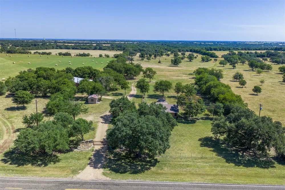 2185 FM 184 Gatesville, TX 76528