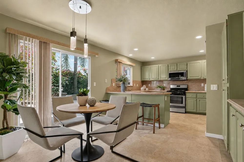 1602 E Autumnridge Court Orange, CA 92866