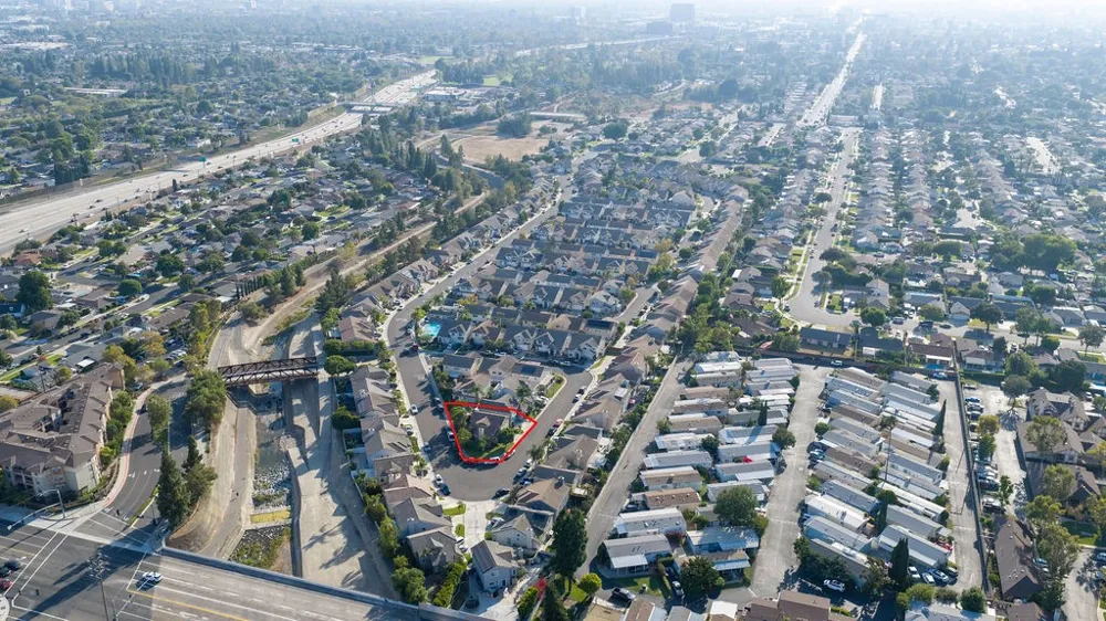 1602 E Autumnridge Court Orange, CA 92866