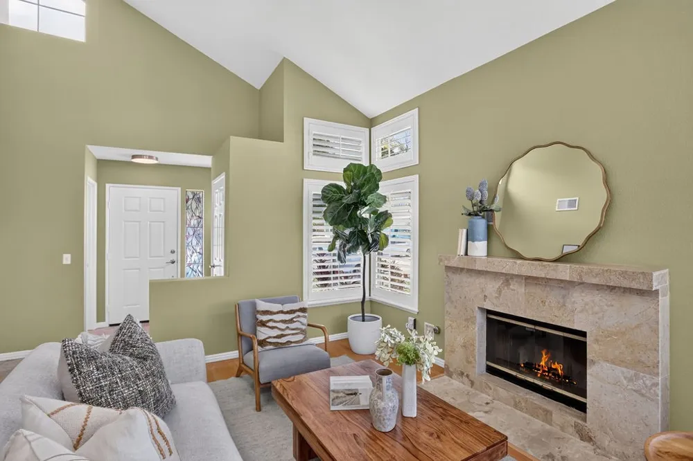 1602 E Autumnridge Court Orange, CA 92866