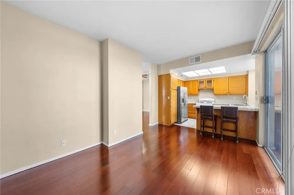 22320 Mission Circle #92 Chatsworth, CA 91311