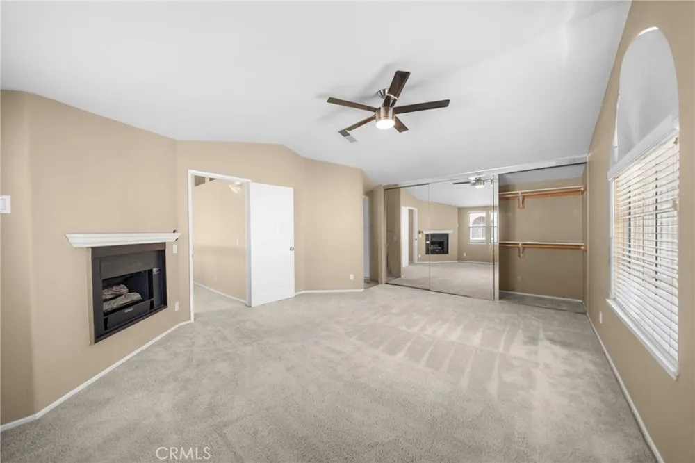 22320 Mission Circle #92 Chatsworth, CA 91311