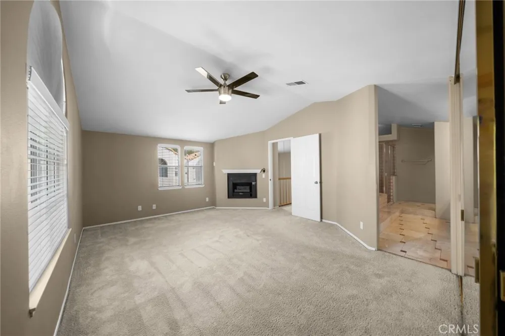 22320 Mission Circle #92 Chatsworth, CA 91311