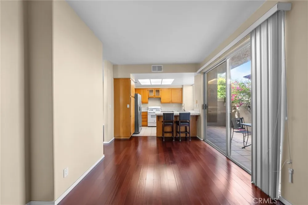 22320 Mission Circle #92 Chatsworth, CA 91311