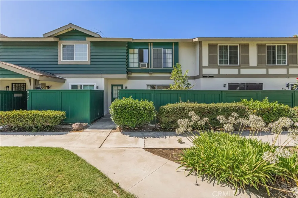 8170 Glengarry Buena Park, CA 90621