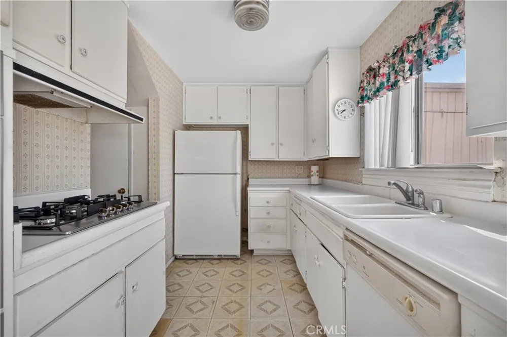 8170 Glengarry Buena Park, CA 90621