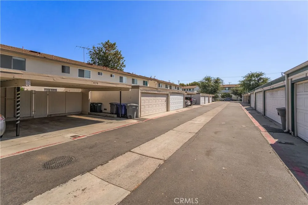8170 Glengarry Buena Park, CA 90621