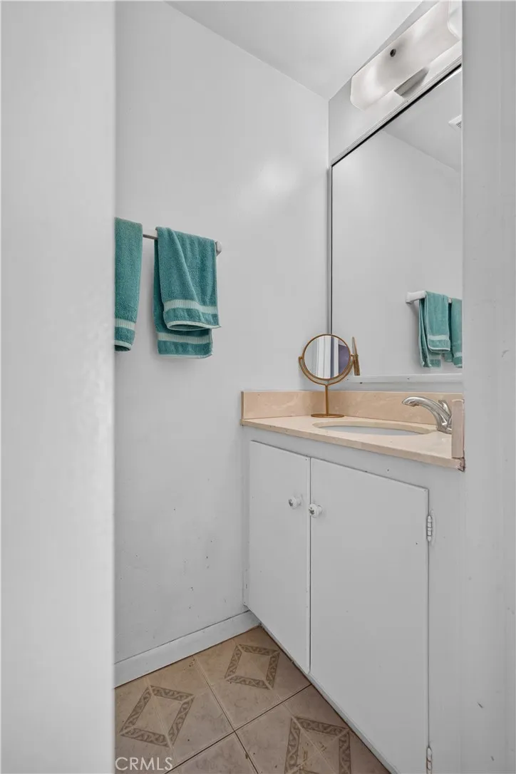 8170 Glengarry Buena Park, CA 90621