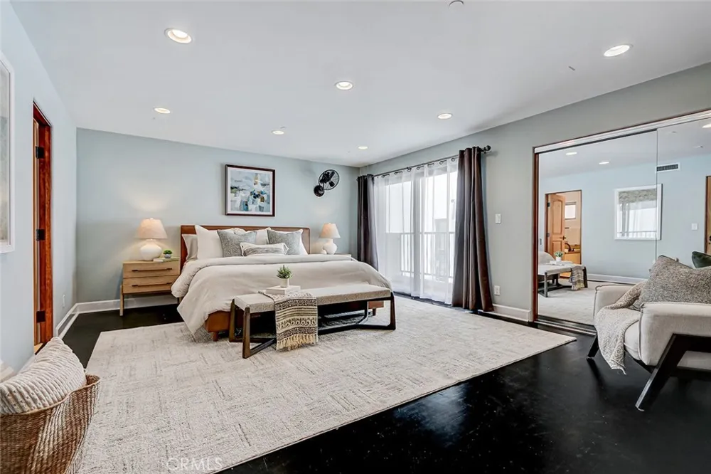 429 11th Street Hermosa Beach, CA 90254