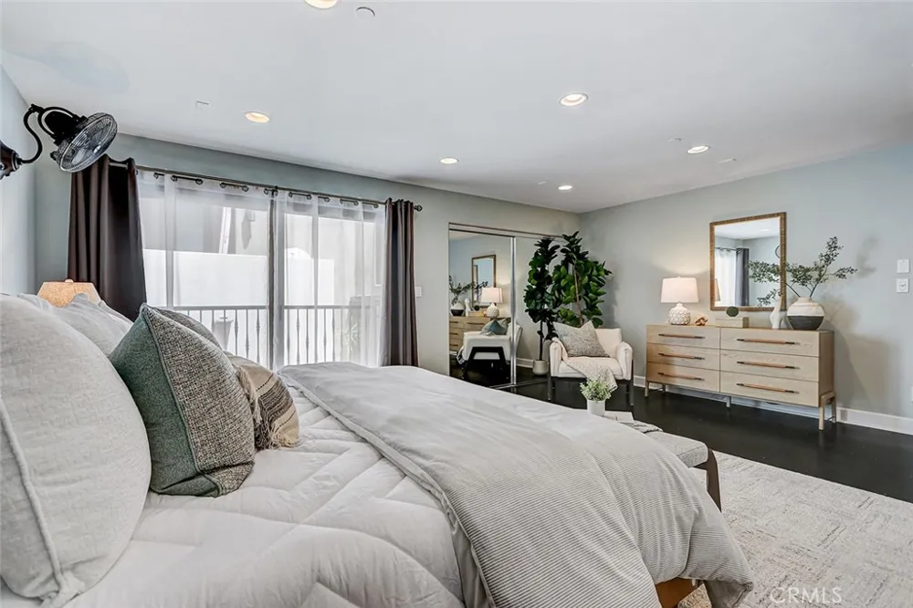 429 11th Street Hermosa Beach, CA 90254