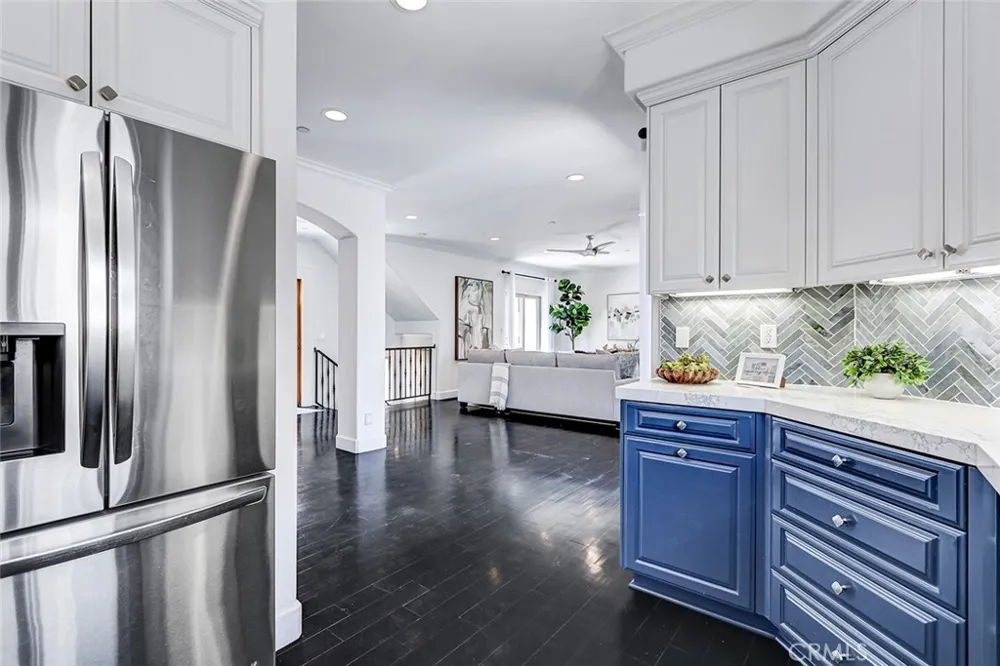 429 11th Street Hermosa Beach, CA 90254