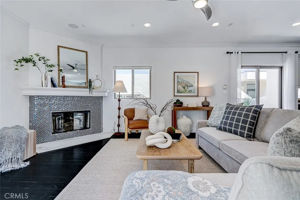 429 11th Street Hermosa Beach, CA 90254