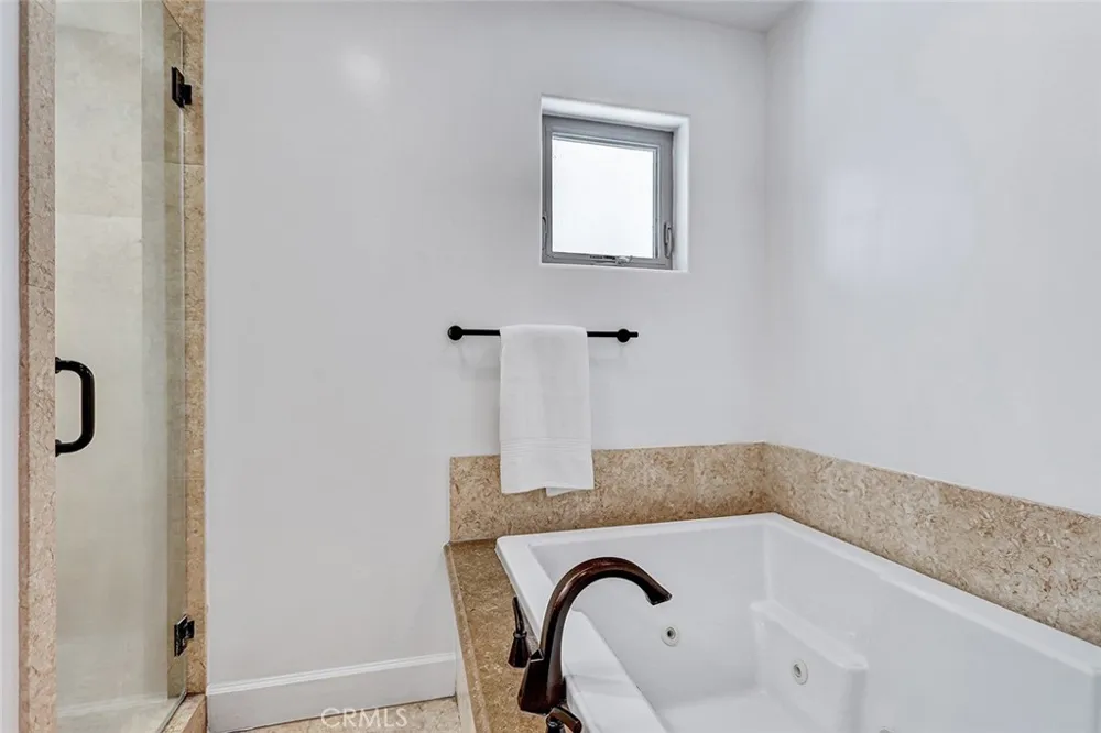 429 11th Street Hermosa Beach, CA 90254