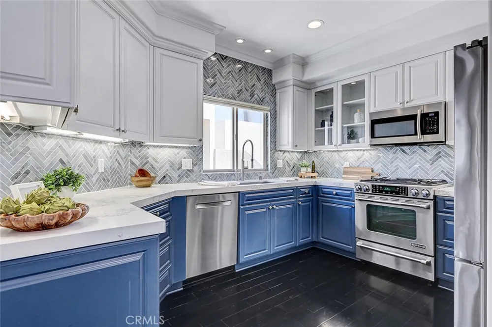 429 11th Street Hermosa Beach, CA 90254