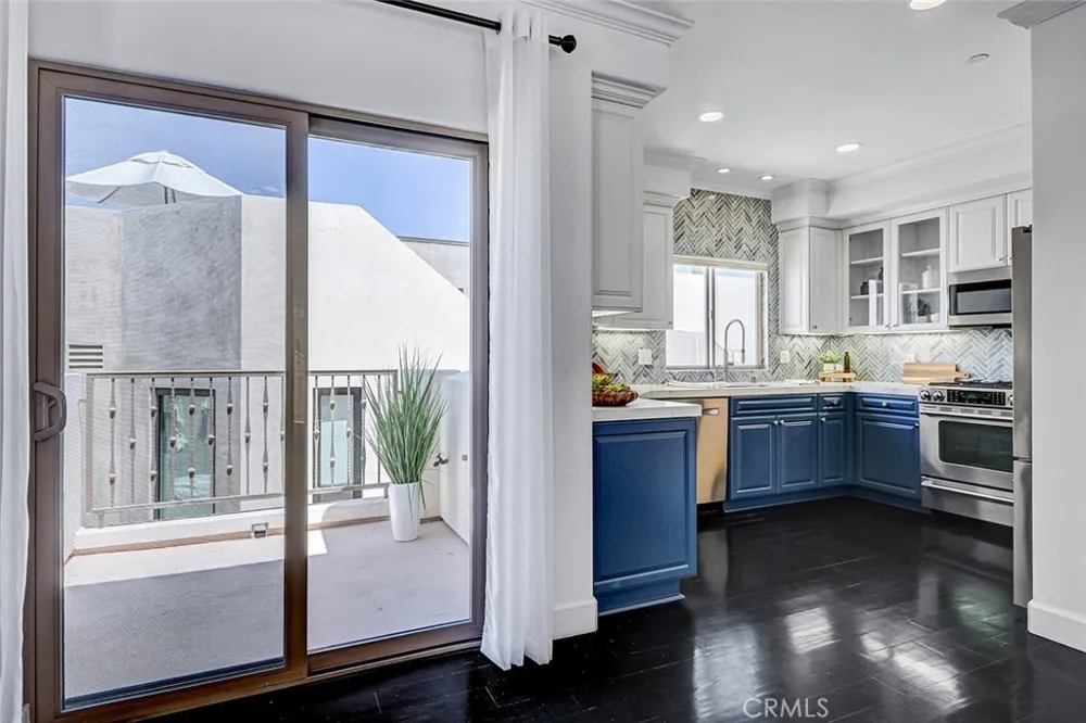 429 11th Street Hermosa Beach, CA 90254