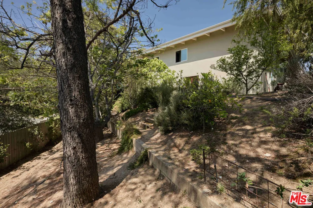 1205 Eagle Vista Drive Los Angeles, CA 90041