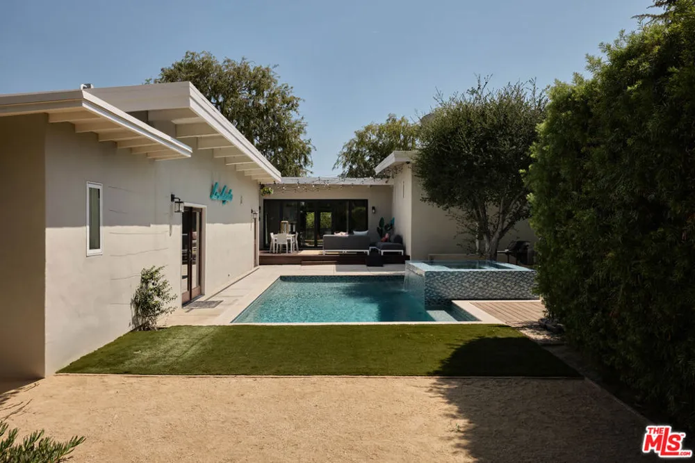 1205 Eagle Vista Drive Los Angeles, CA 90041