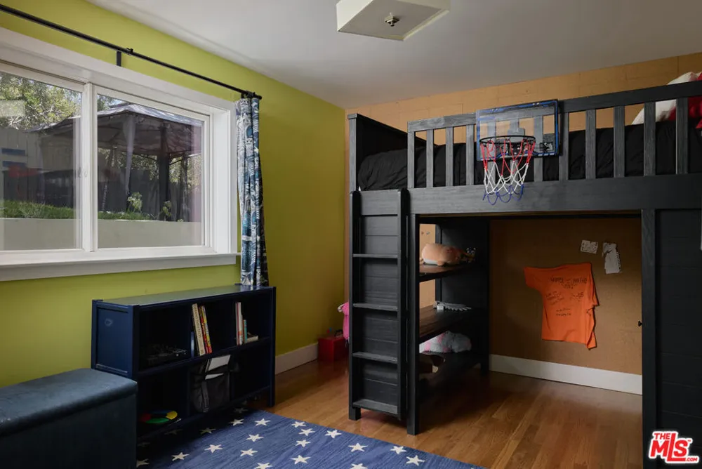 1205 Eagle Vista Drive Los Angeles, CA 90041