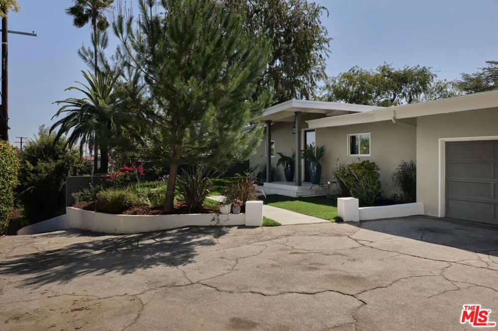 1205 Eagle Vista Drive Los Angeles, CA 90041