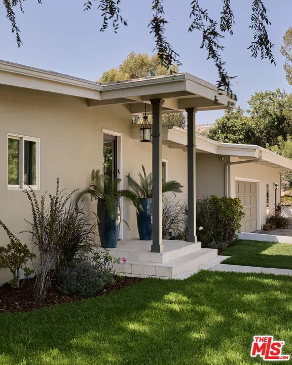 1205 Eagle Vista Drive Los Angeles, CA 90041