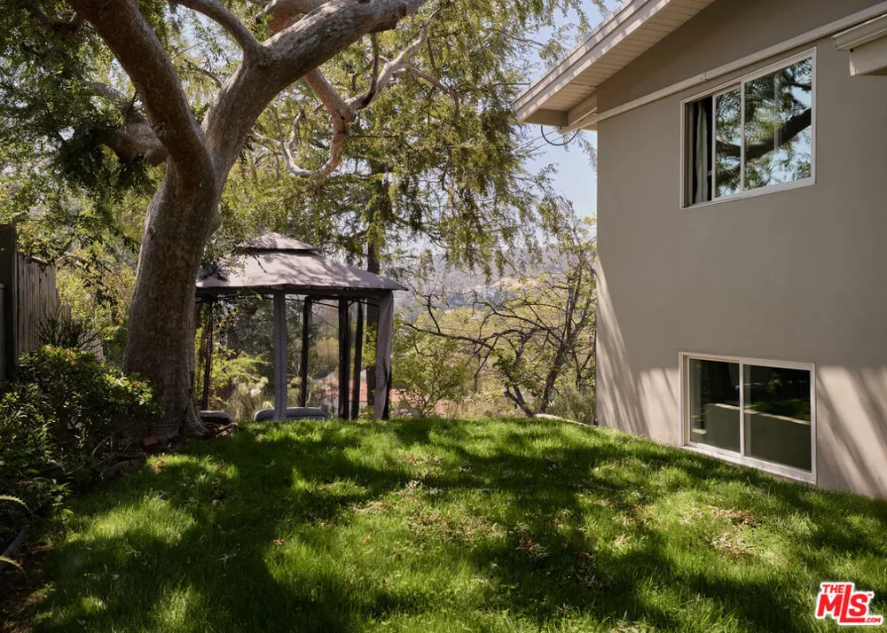 1205 Eagle Vista Drive Los Angeles, CA 90041