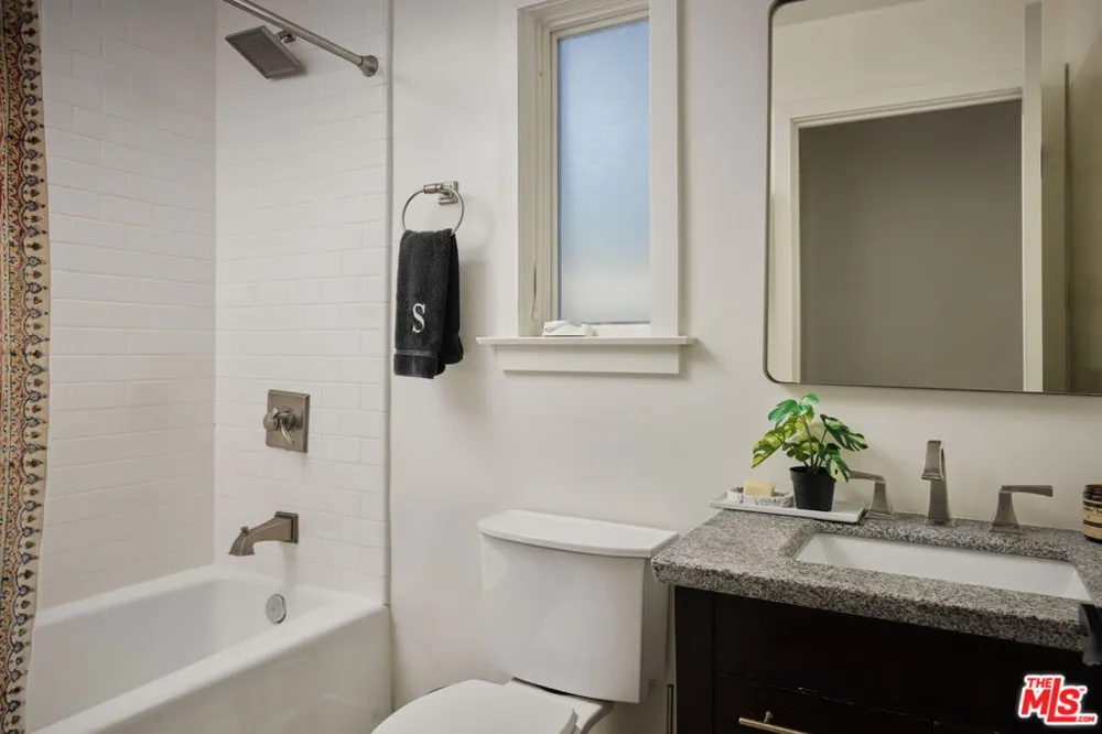 1205 Eagle Vista Drive Los Angeles, CA 90041