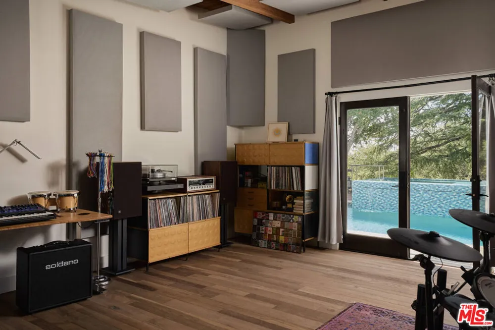 1205 Eagle Vista Drive Los Angeles, CA 90041