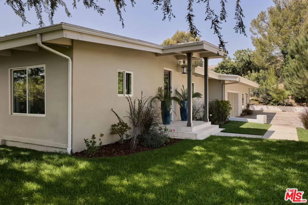 1205 Eagle Vista Drive Los Angeles, CA 90041