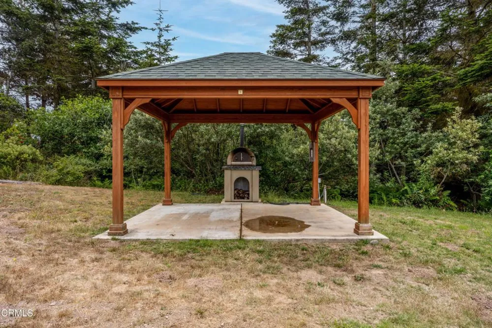 15741 Forest View Road Manchester, CA 95459