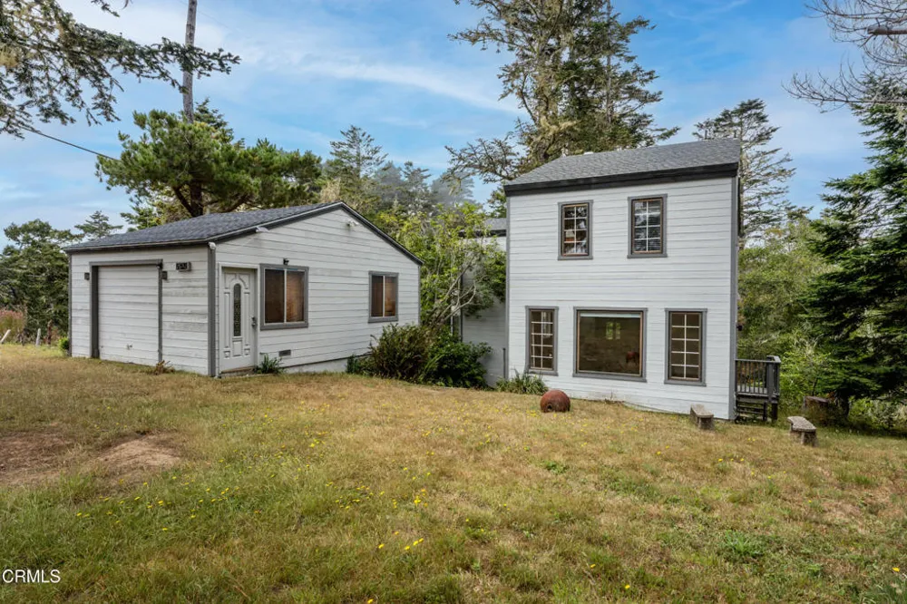 15741 Forest View Road Manchester, CA 95459