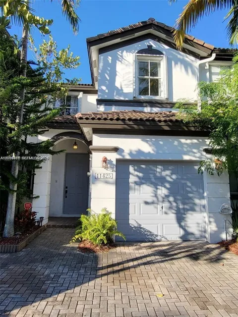 11425 NW 76th Ter