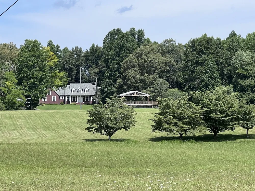 420 Shangri La Woodbury, TN 37190