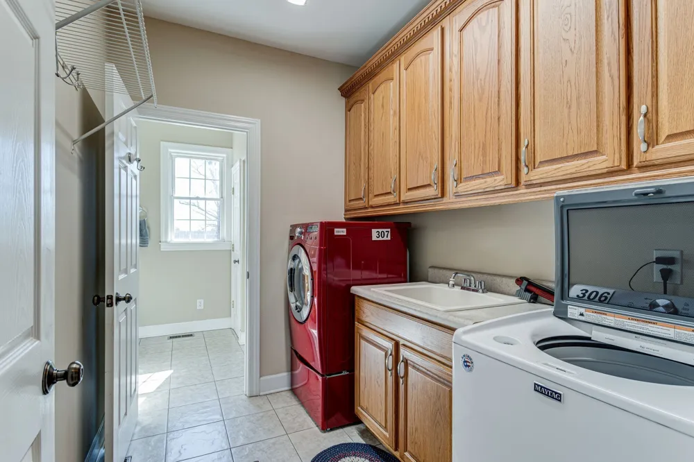 420 Shangri La Woodbury, TN 37190