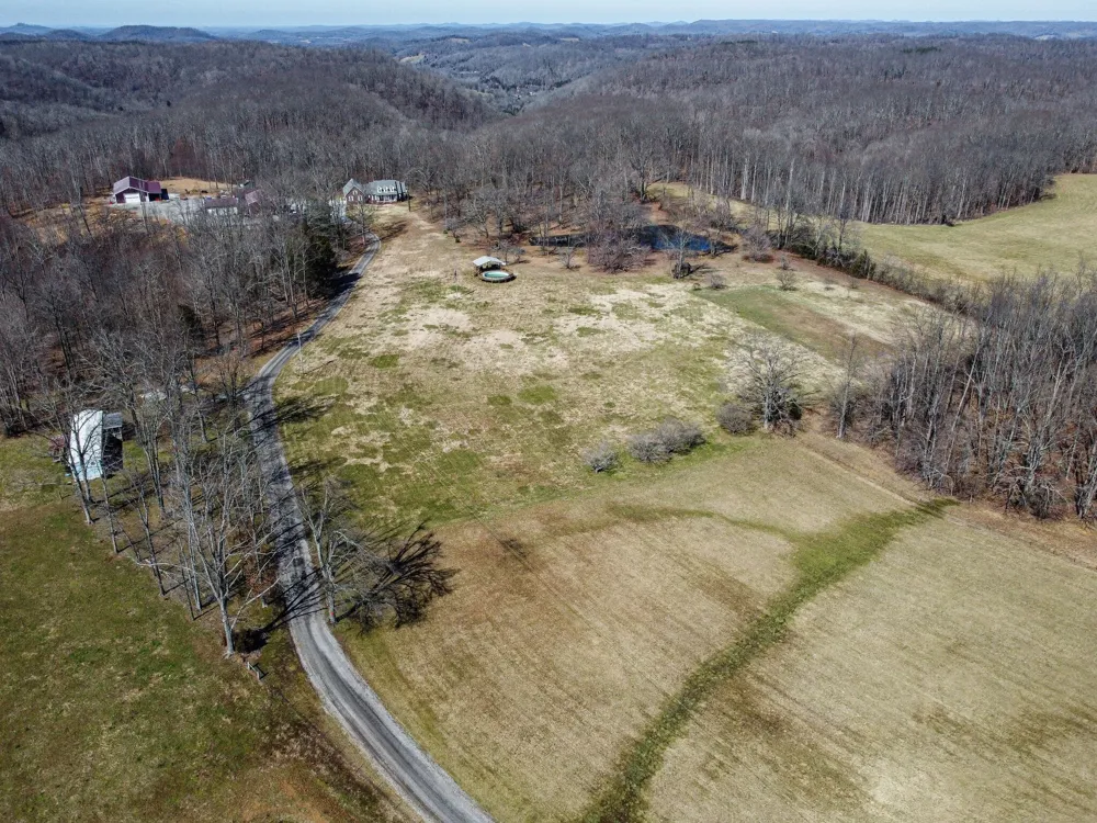 420 Shangri La Woodbury, TN 37190