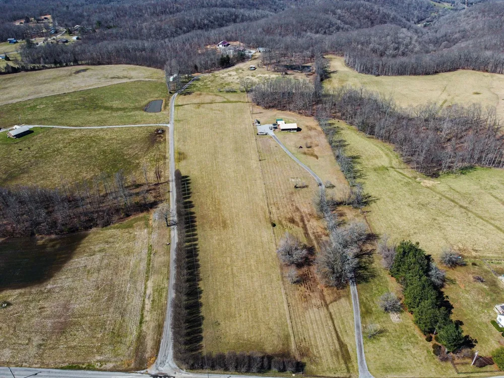 420 Shangri La Woodbury, TN 37190