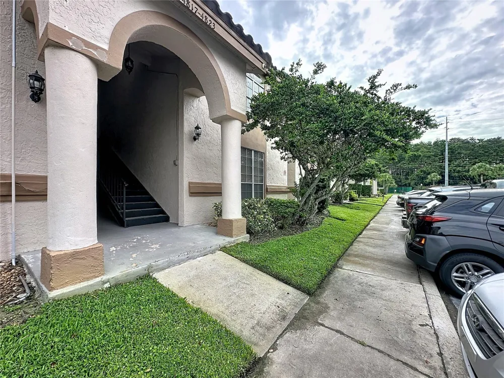 4817 NORMANDY PLACE #105 Orlando, FL 32811